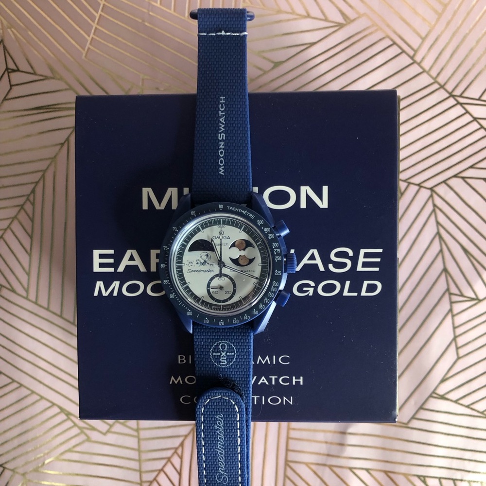 Omega x Swatch Mission to Earth-phase Moonshine Gold Watch